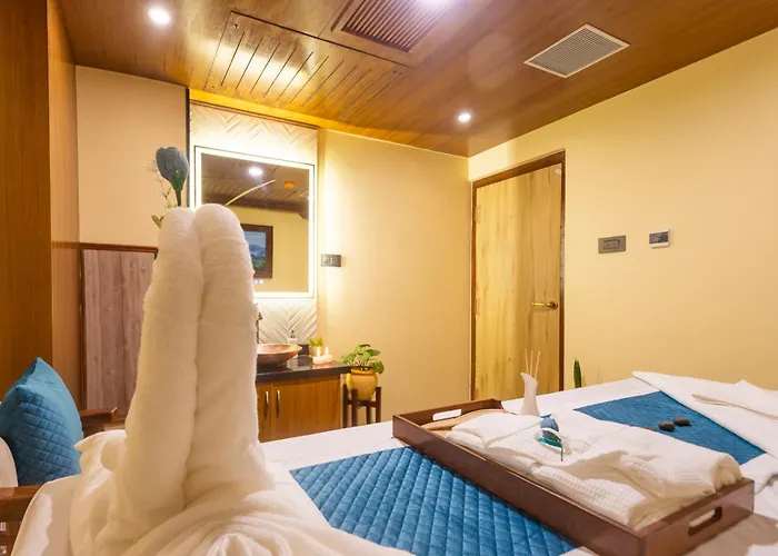Aarya And - Eternal Heritage Hotel Kathmandu